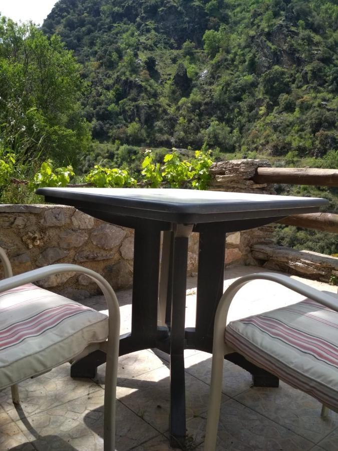 Cortijo La Solana Guest House Guejar-Sierra Bagian luar foto