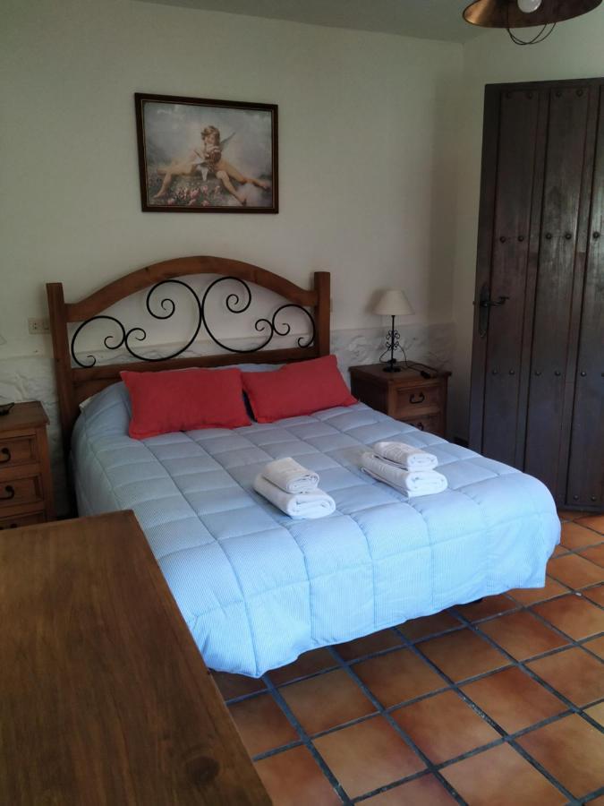 Cortijo La Solana Guest House Guejar-Sierra Bagian luar foto