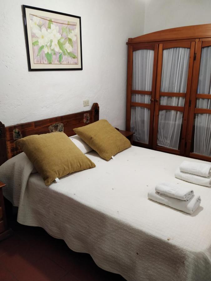 Cortijo La Solana Guest House Guejar-Sierra Bagian luar foto