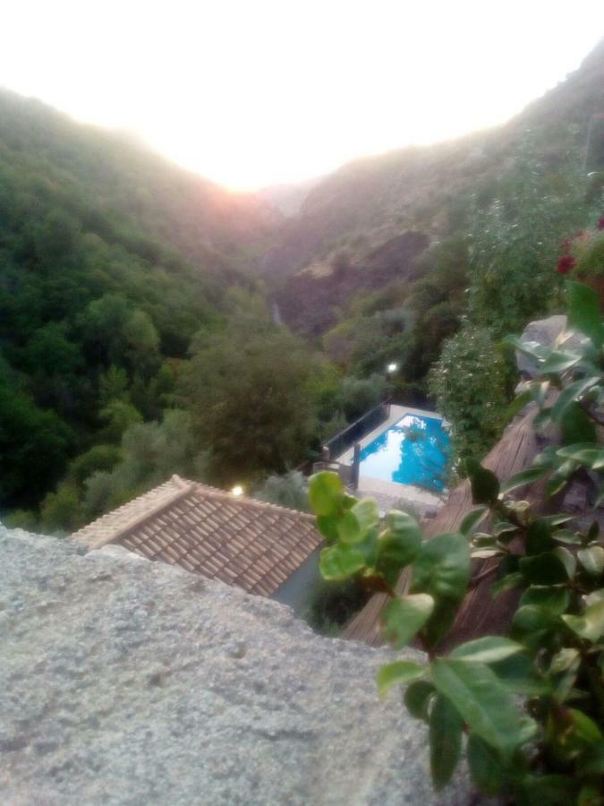 Cortijo La Solana Guest House Guejar-Sierra Bagian luar foto